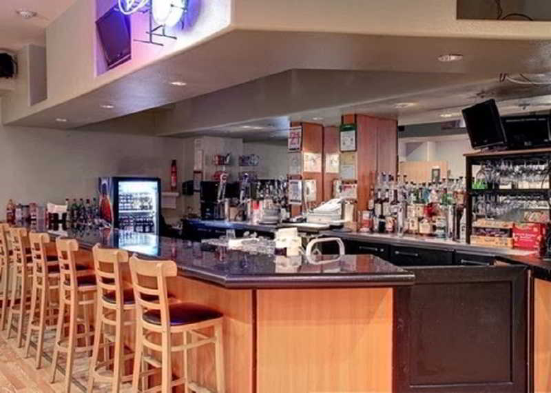 Comfort Inn & Suites Oakland Airport Extérieur photo