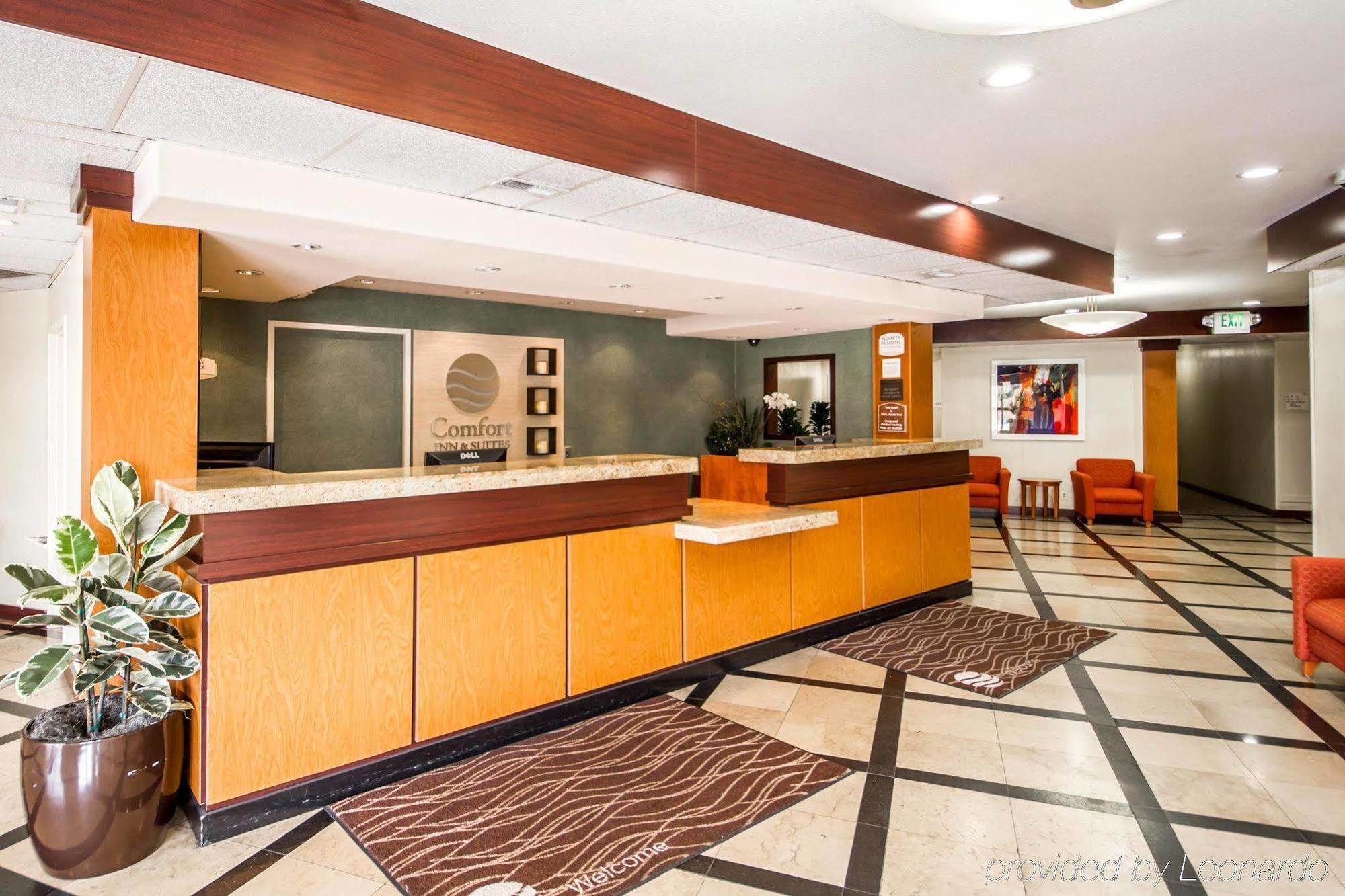 Comfort Inn & Suites Oakland Airport Extérieur photo
