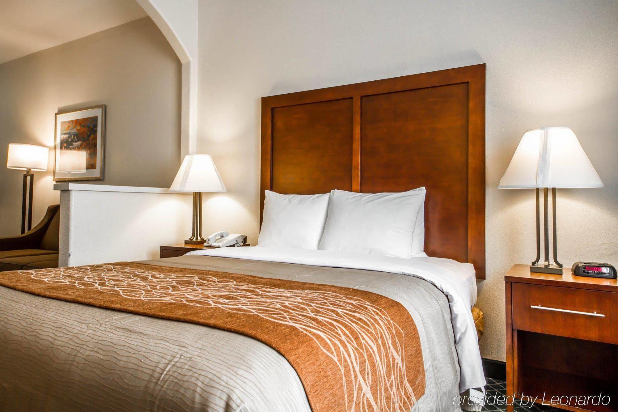 Comfort Inn & Suites Oakland Airport Extérieur photo