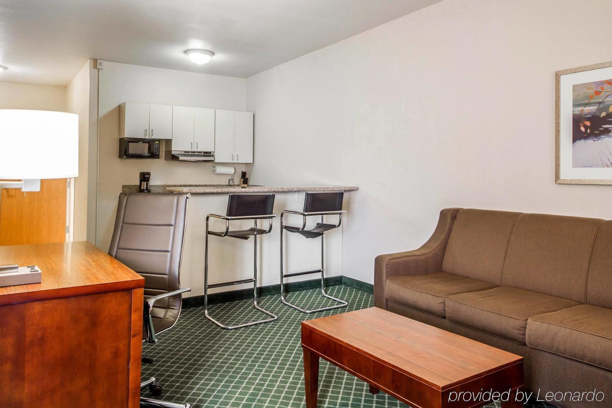 Comfort Inn & Suites Oakland Airport Extérieur photo