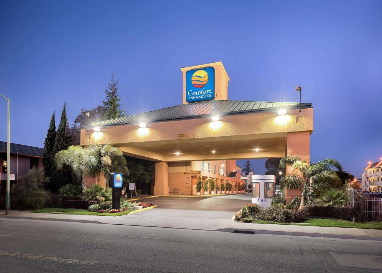 Comfort Inn & Suites Oakland Airport Extérieur photo