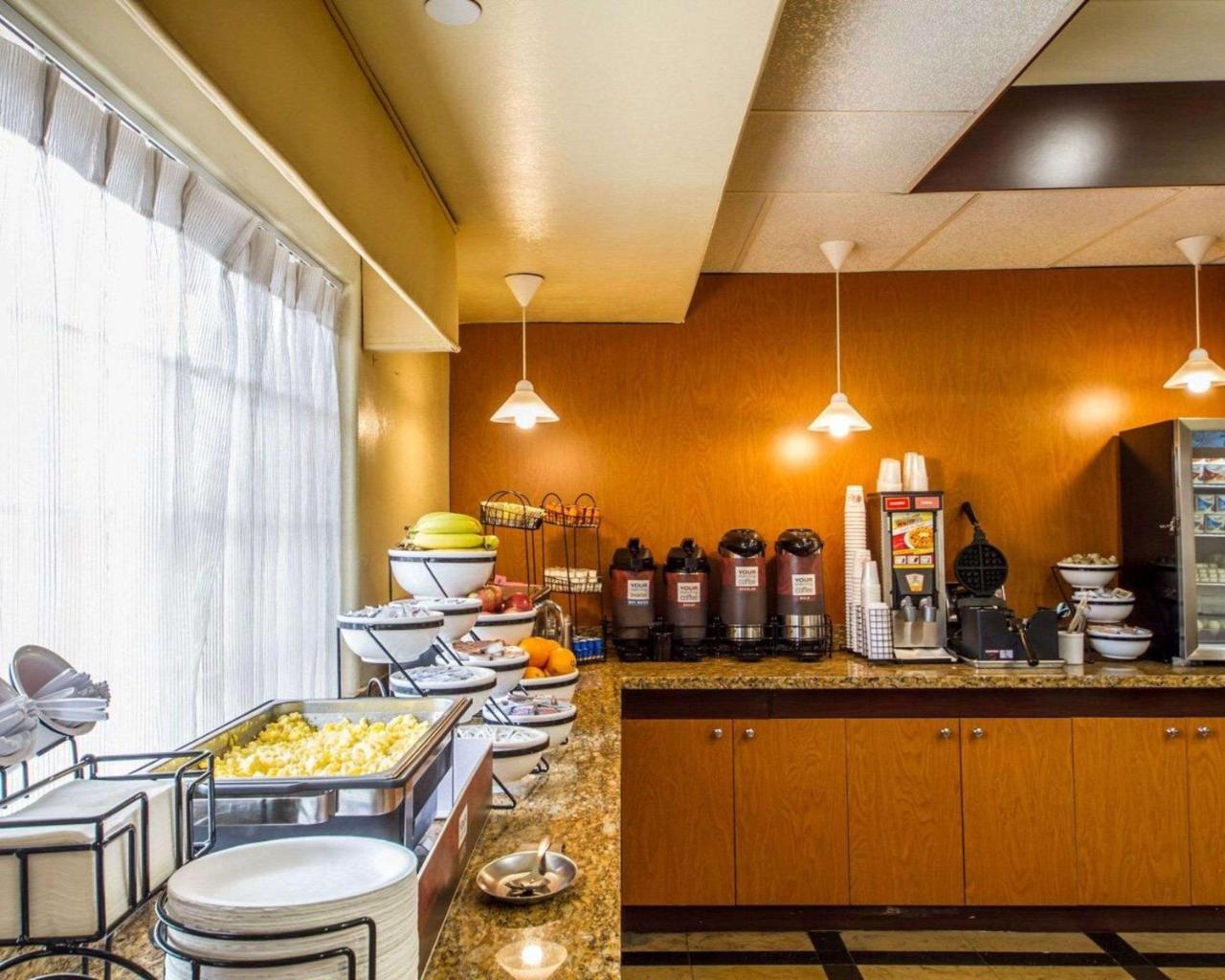 Comfort Inn & Suites Oakland Airport Extérieur photo