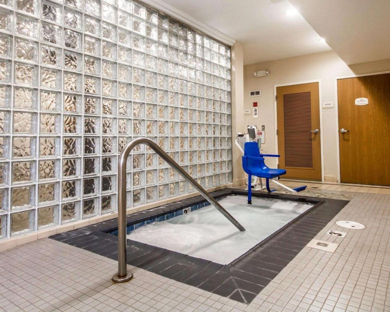 Comfort Inn & Suites Oakland Airport Extérieur photo